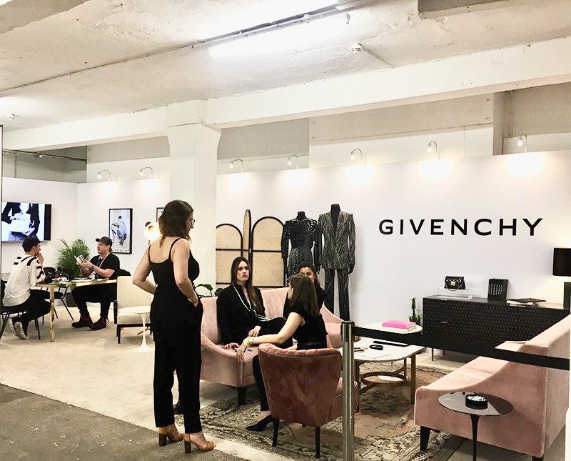 Khu vực tư vấn và tuyển dụng trực tiếp của hãng Givenchy trong khuôn khổ GFW 2019..jpg