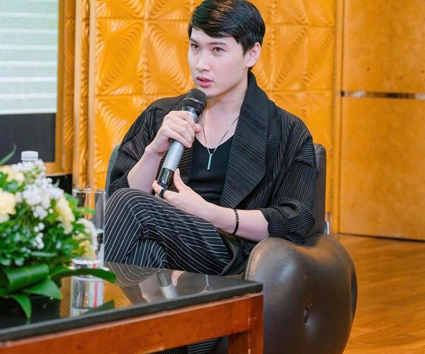 Lehoangson.jpg